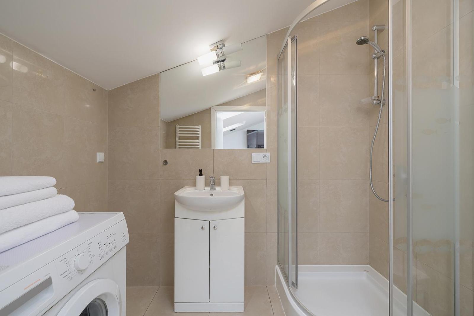 1 Bedroom Apartment With Ac - Dluga 65 Street كراكوفيا المظهر الخارجي الصورة